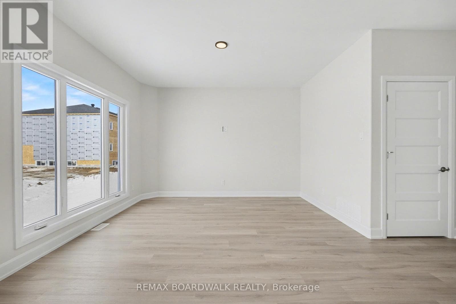 967 CHABLIS CRESCENT, Ottawa — photo 4