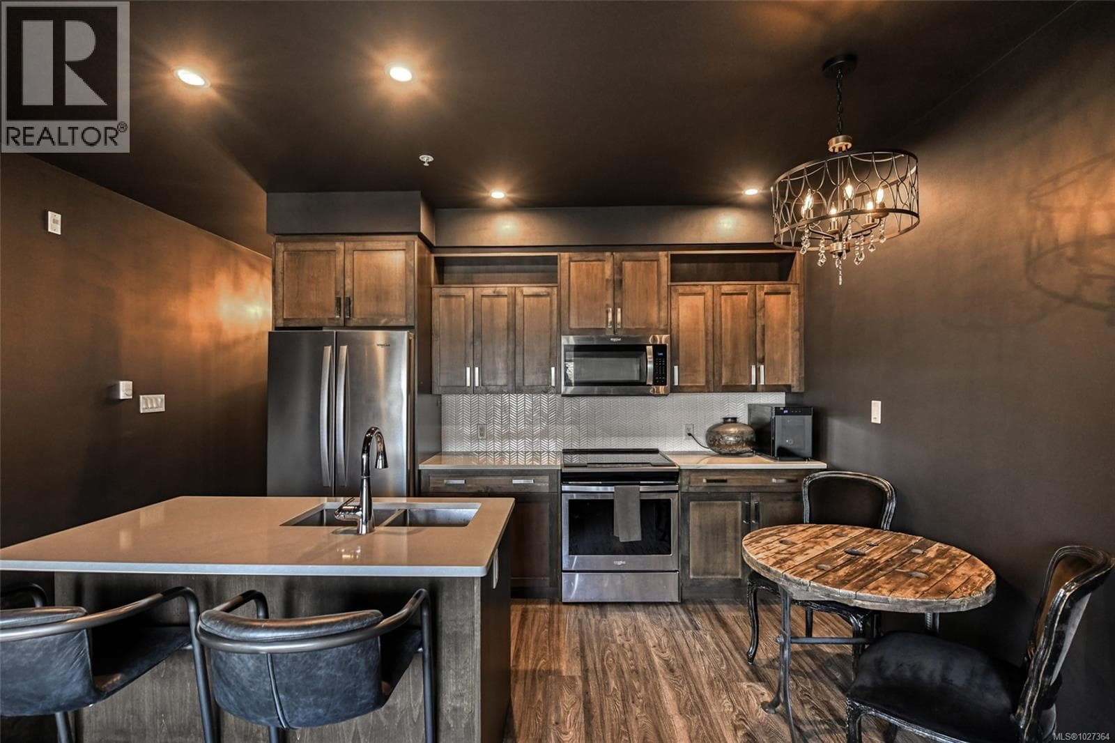 302 91 Chapel St, Vancouver Island