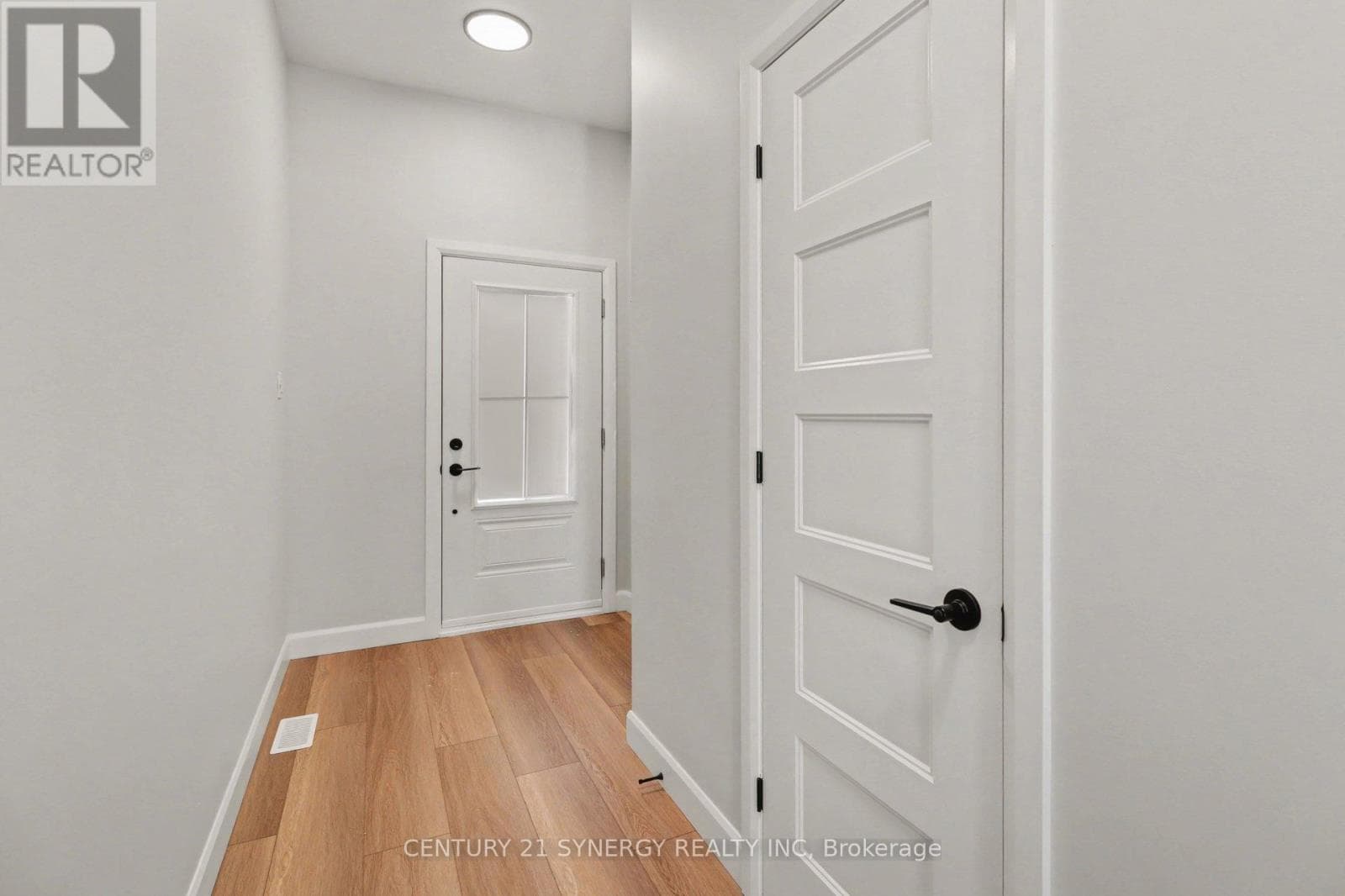 69 VILLENEUVE STREET, Ottawa — photo 3