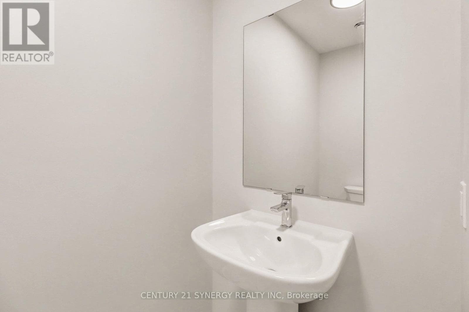 69 VILLENEUVE STREET, Ottawa — photo 5