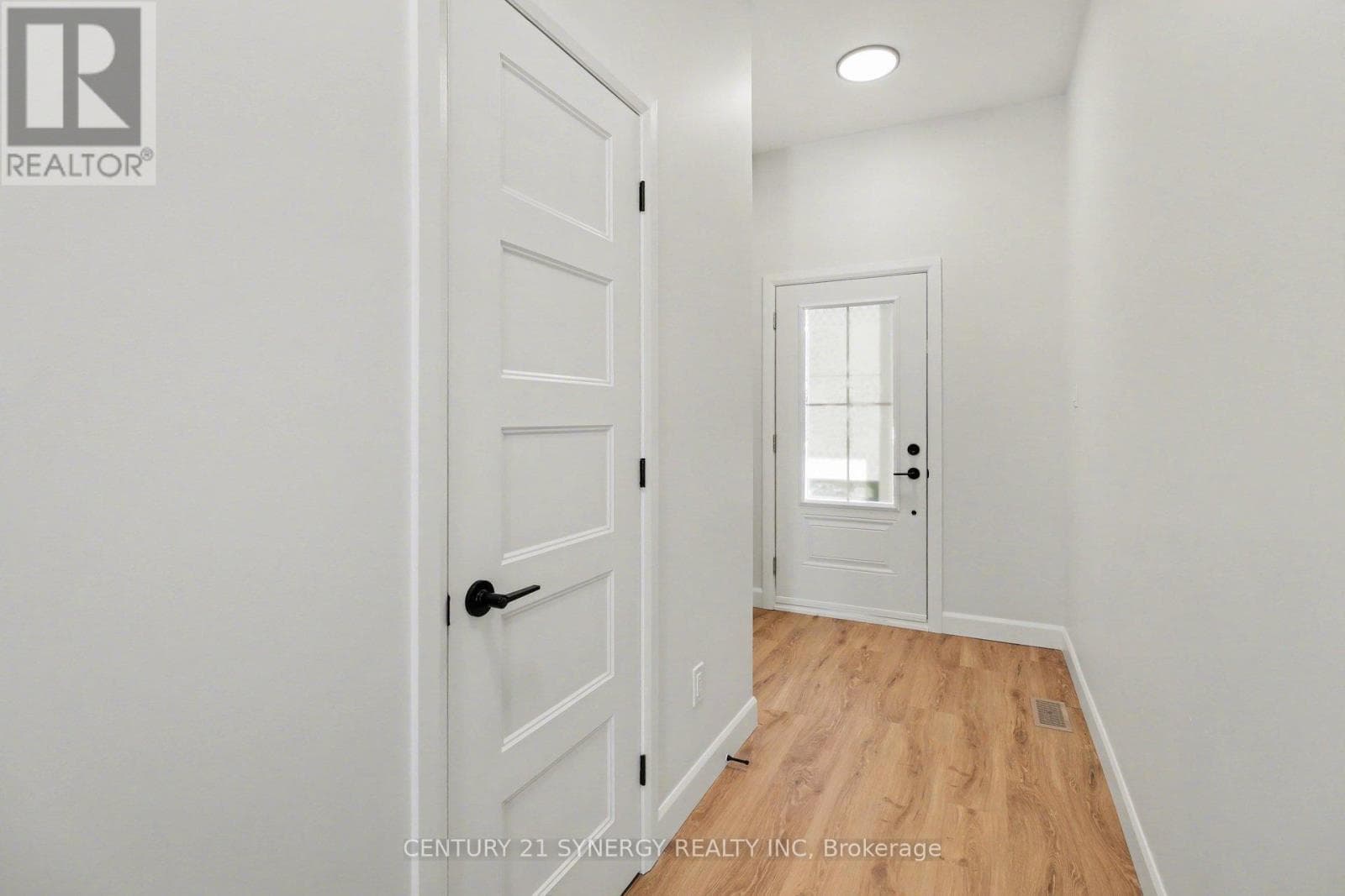 71 VILLENEUVE STREET, Ottawa — photo 4