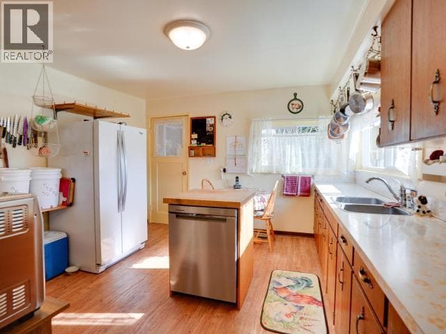 2468 ZILINSKY ROAD, Powell River — photo 5