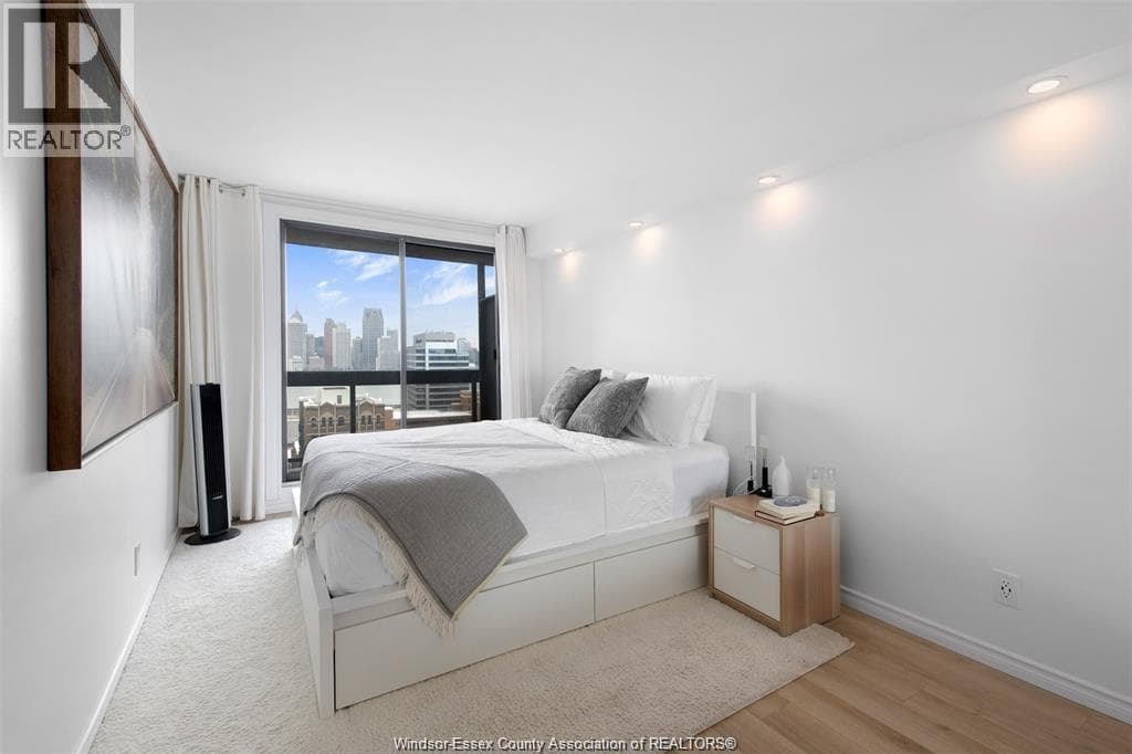 150 PARK Unit# 1807, Windsor — photo 4
