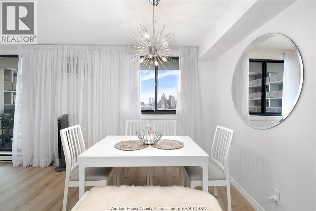 150 PARK Unit# 1807, Windsor — photo 5
