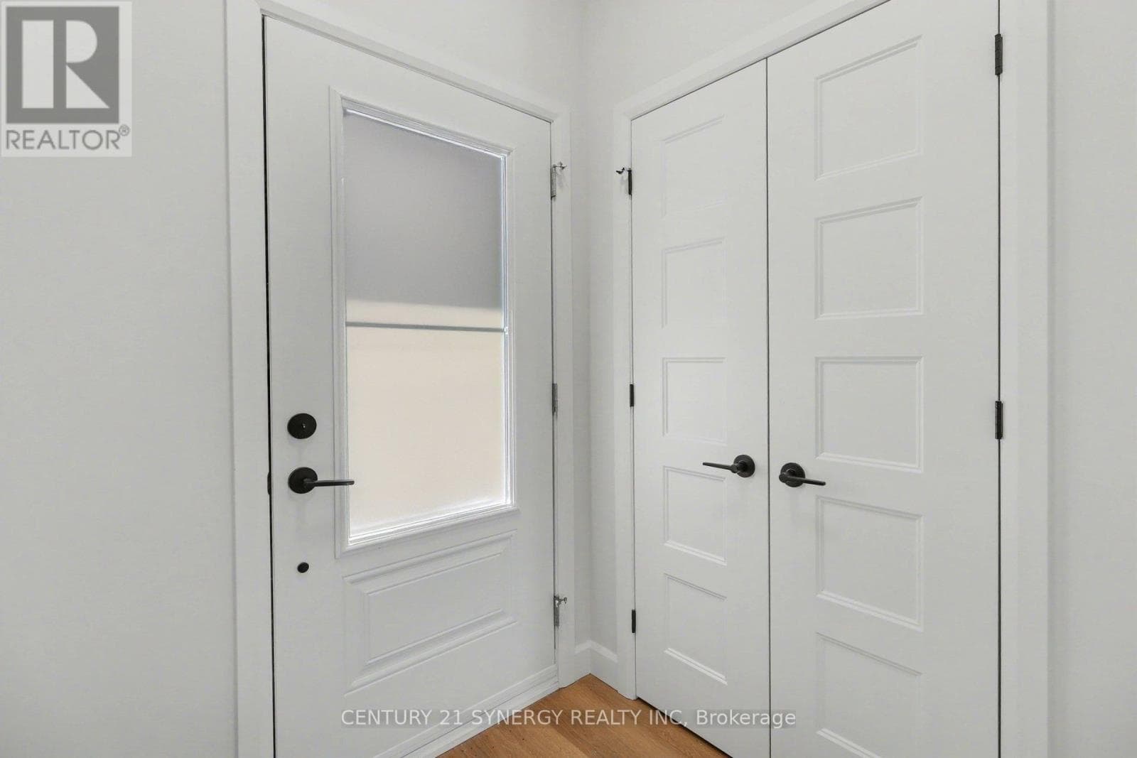 77 VILLENEUVE STREET, Ottawa — photo 3