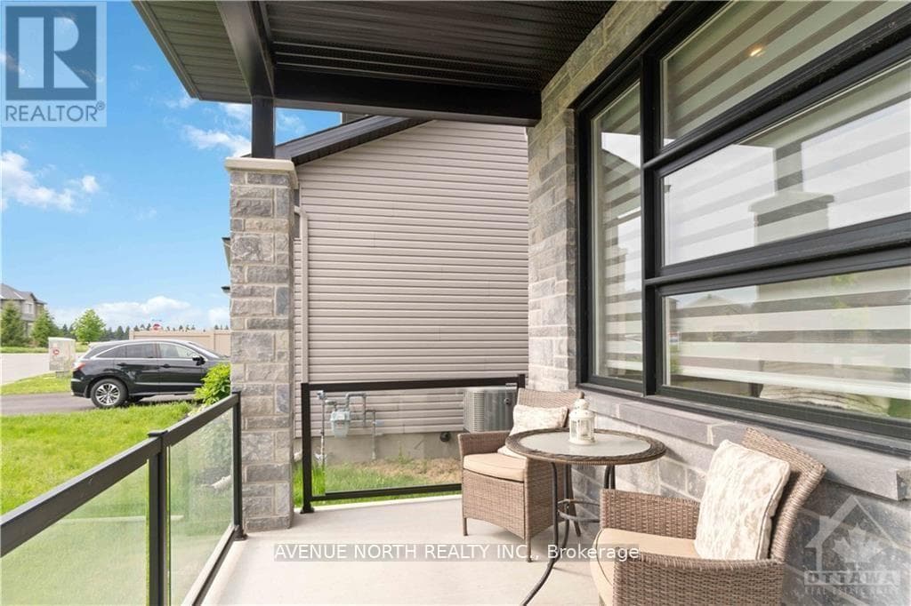 580 STRASBOURG STREET, Ottawa — photo 2