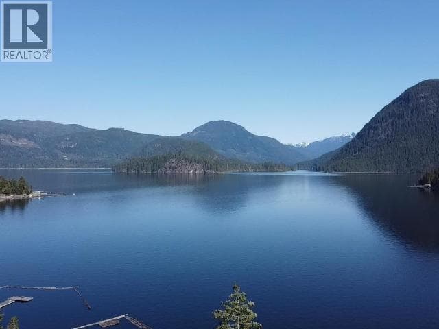 9352 POWELL LAKE, Powell River — photo 2
