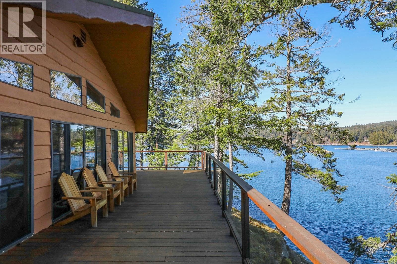 651 GORGE HARBOUR, Vancouver Island — photo 3