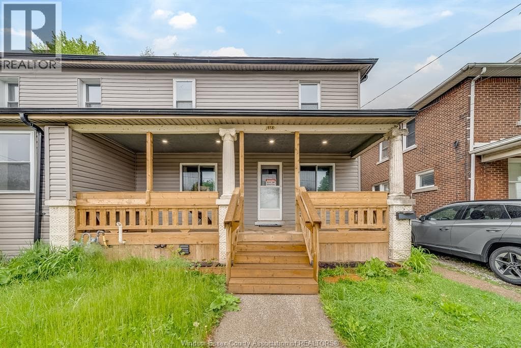 658 TOURNIER STREET in Sandwich