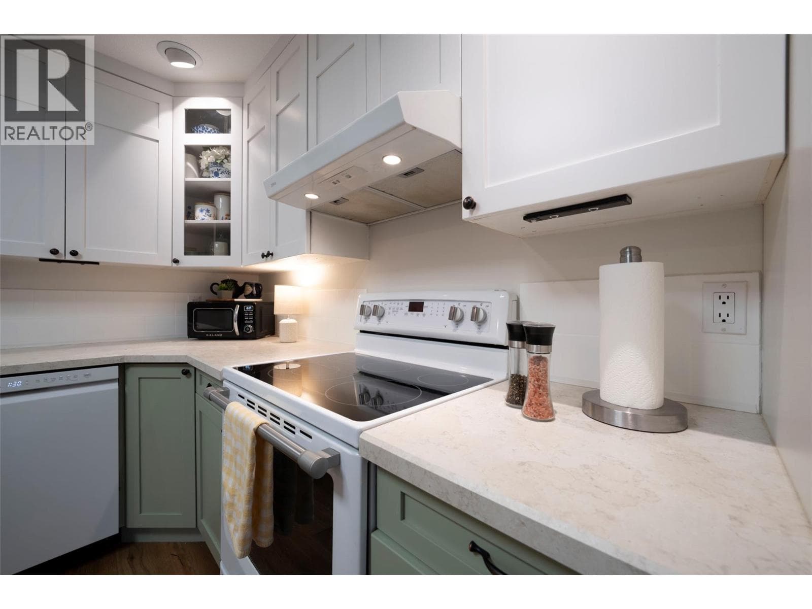 501 KILDONAN AVENUE UNIT 2, Interior REALTORS® — photo 4