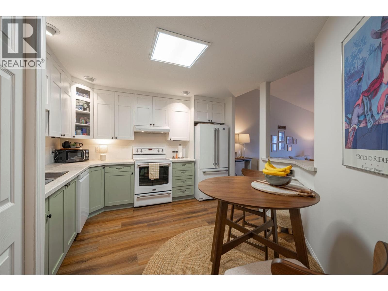 501 KILDONAN AVENUE UNIT 2, Interior REALTORS® — photo 2
