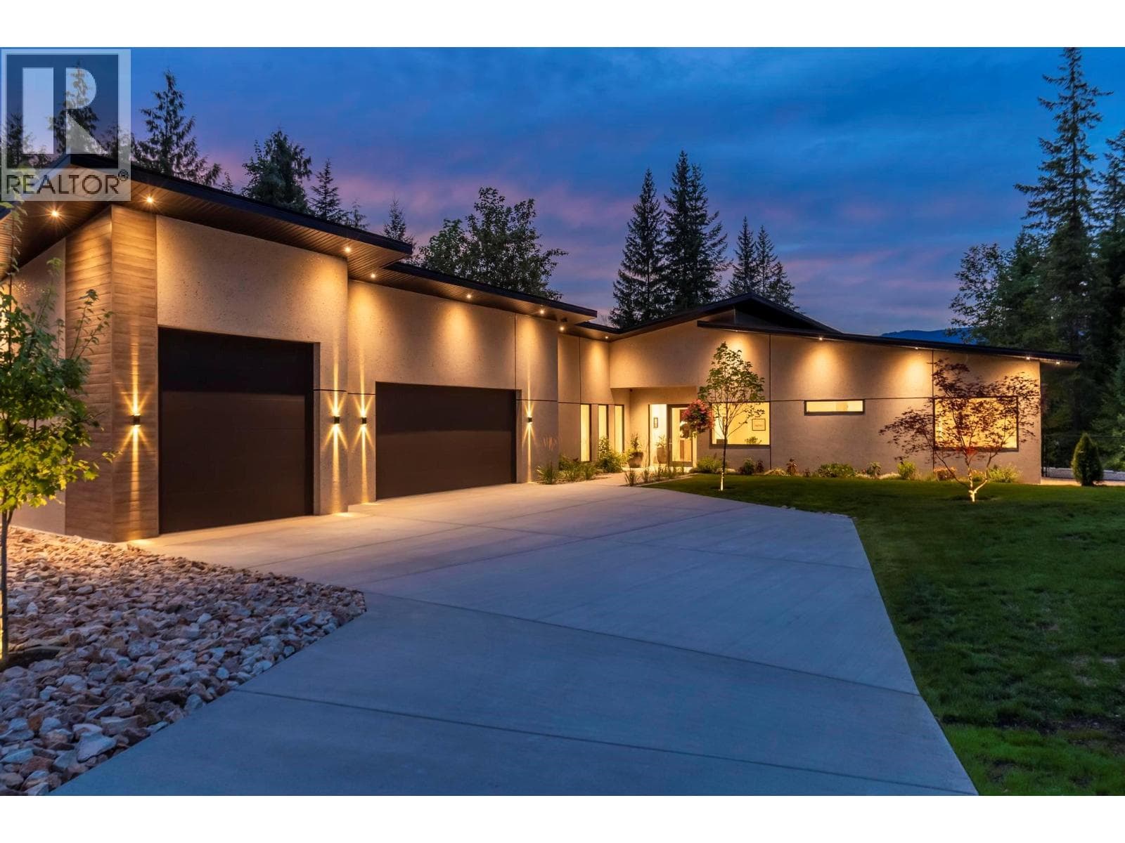 5147 SUNSET DRIVE, Interior REALTORS® — photo 2