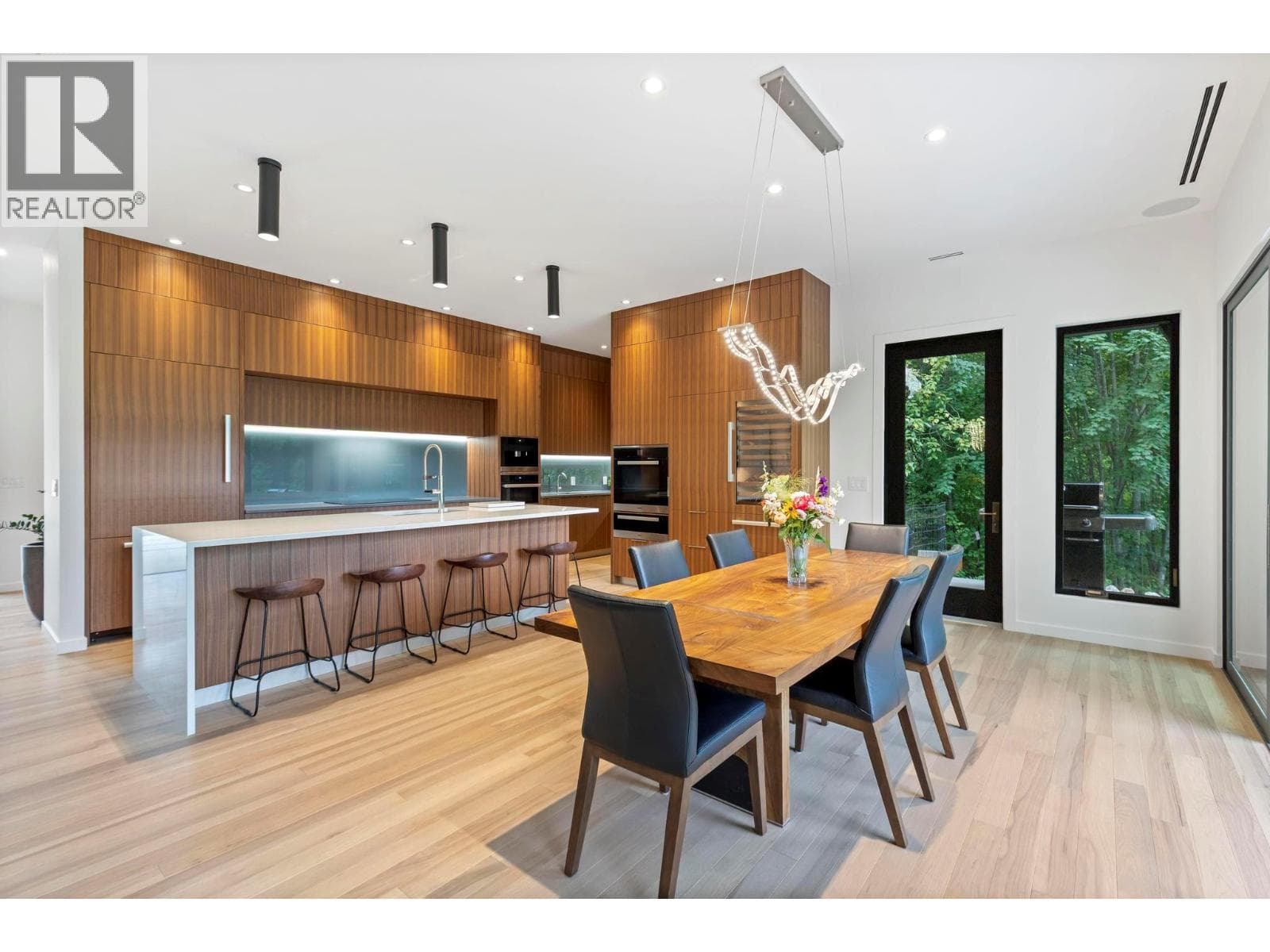 5147 SUNSET DRIVE, Interior REALTORS® — photo 4