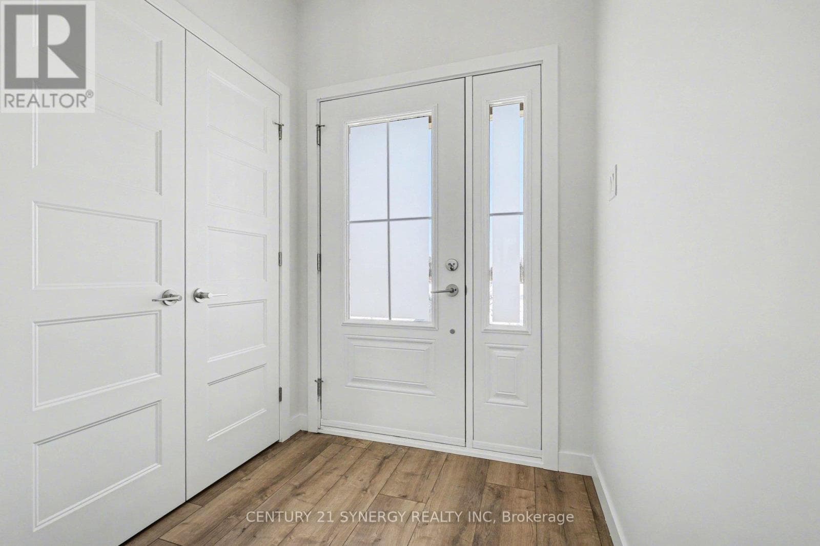31 HELEN STREET, Ottawa — photo 3