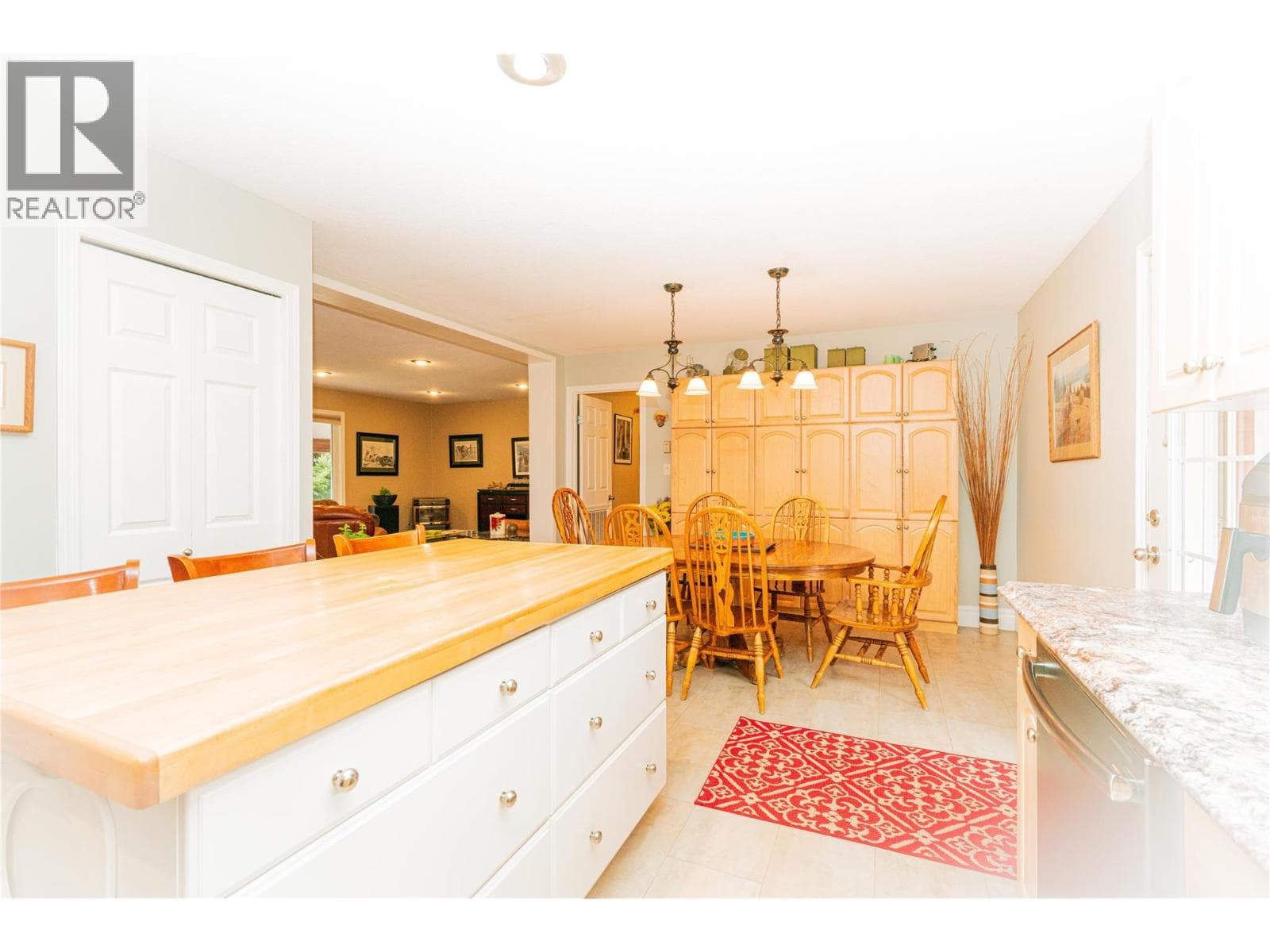 114 SKYE BLUE LOOP, Interior REALTORS® — photo 5