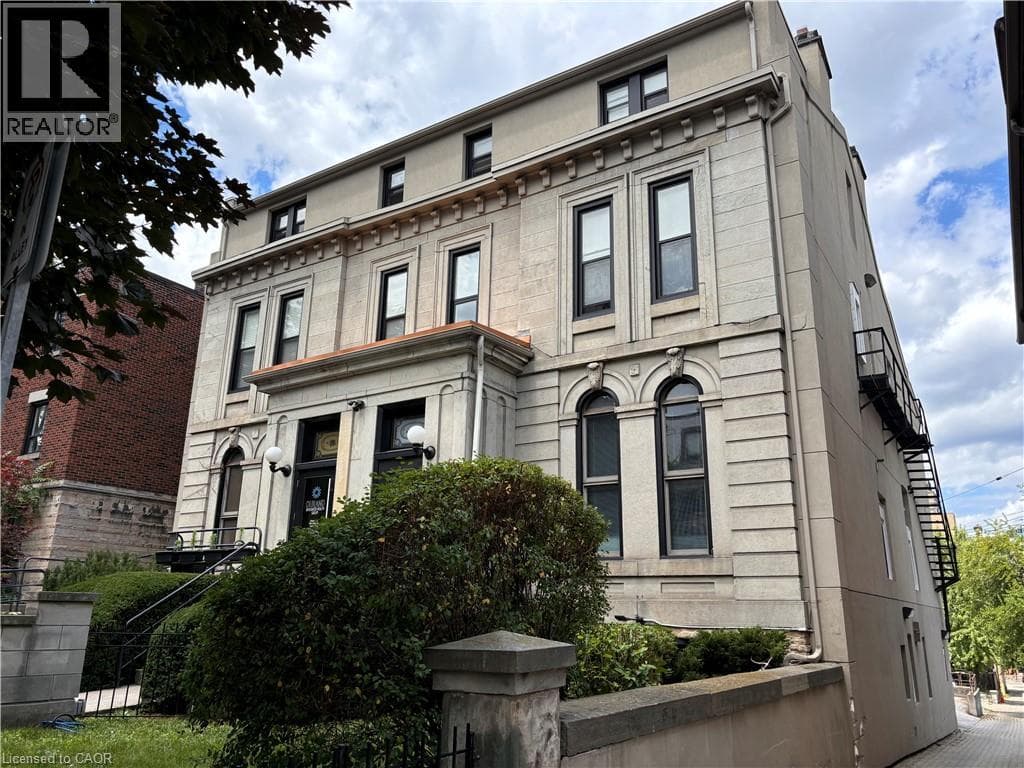 14 DUKE STREET, Cornerstone — photo 2