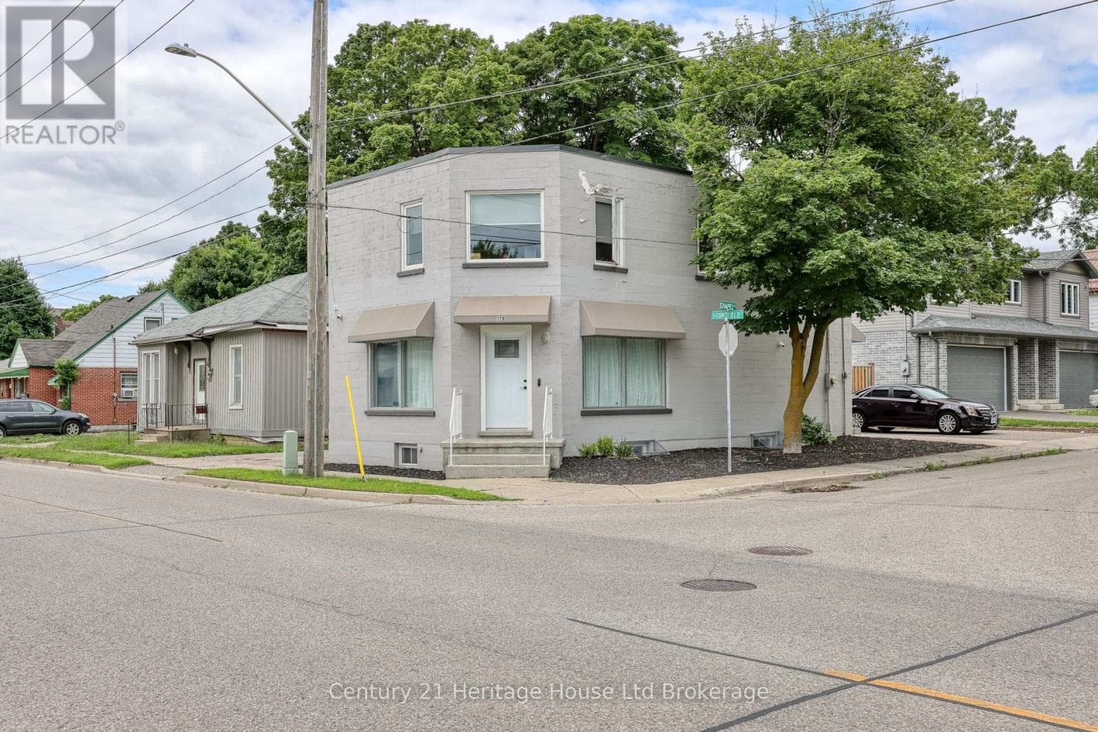 729 HOUNSFIELD STREET in 