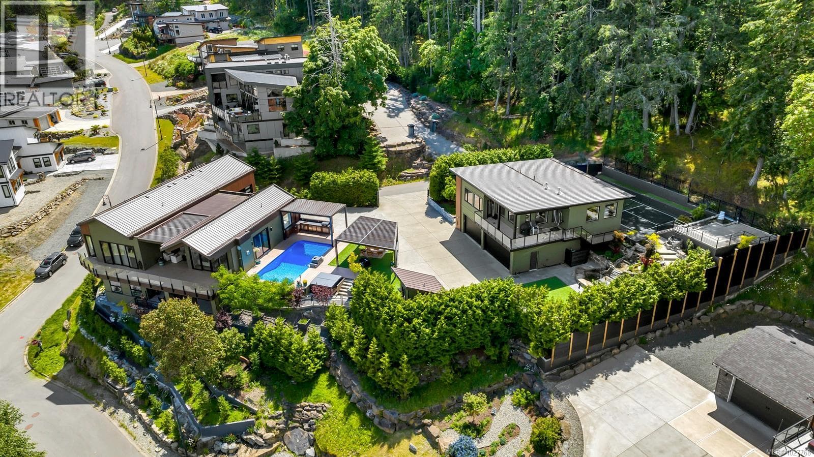 23 24 1060 SHORE PINE CLOSE, Vancouver Island — photo 3