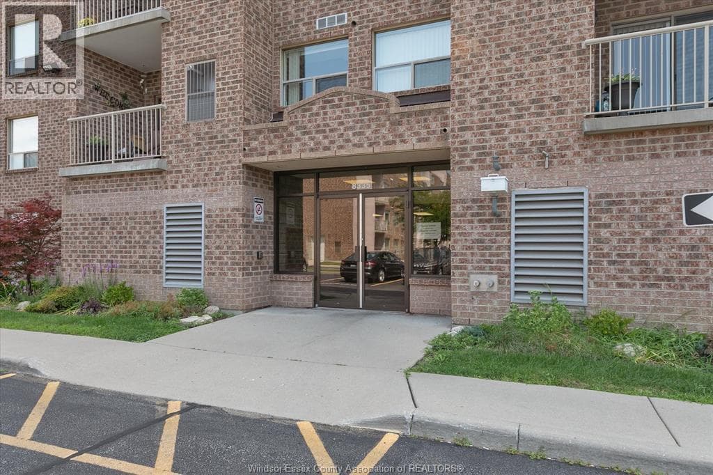 8335 WYANDOTTE STREET East Unit# 108, Windsor — photo 3