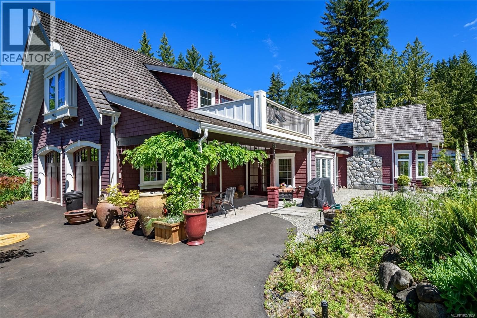 7679 VICTOR LANE, Vancouver Island — photo 2