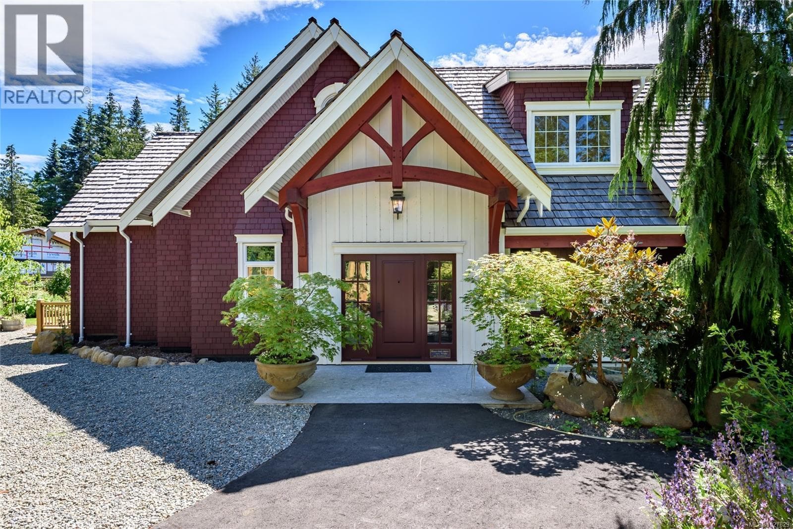 7679 VICTOR LANE, Vancouver Island — photo 4