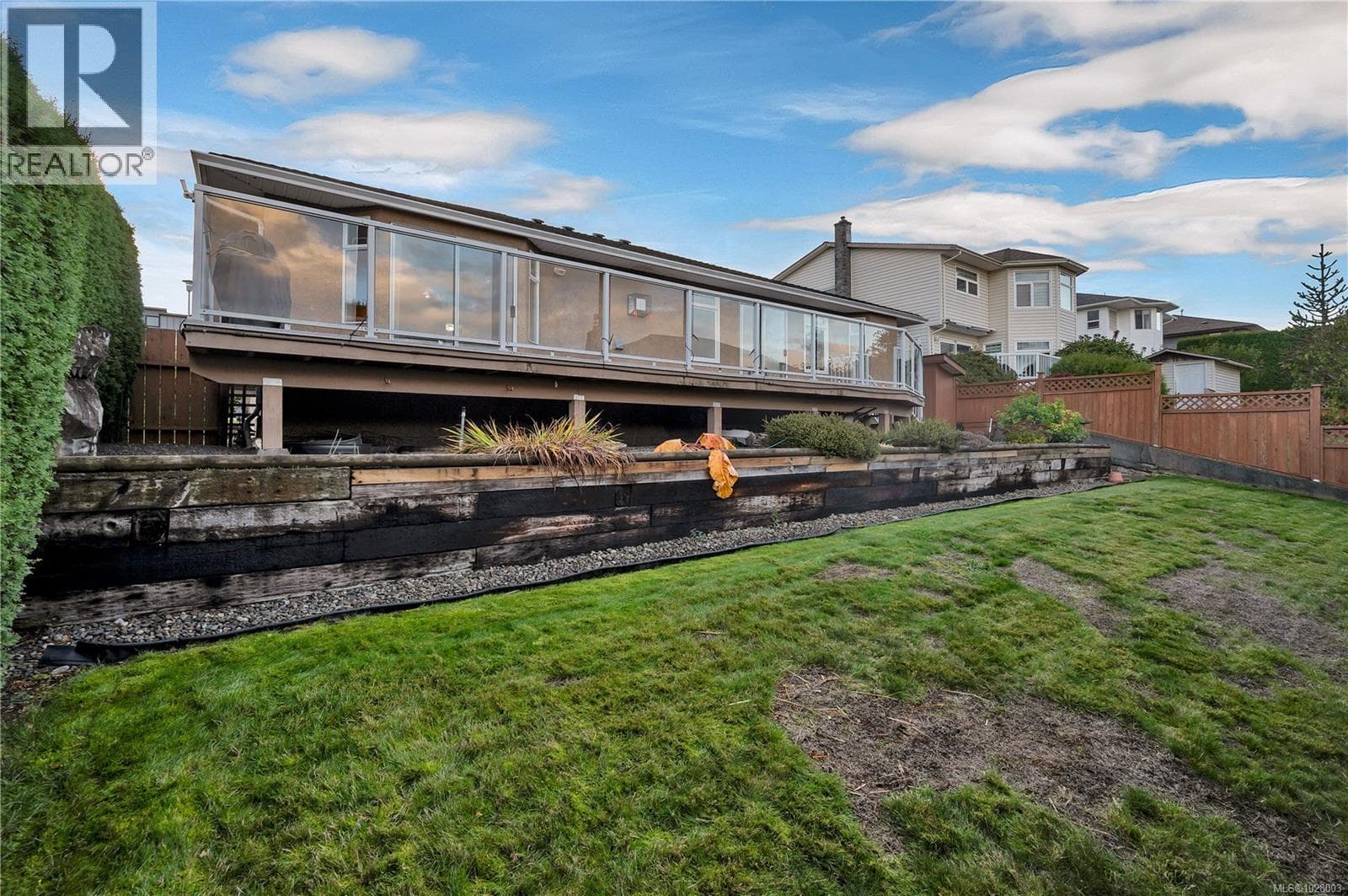 756 Bowen Dr, Vancouver Island — photo 4