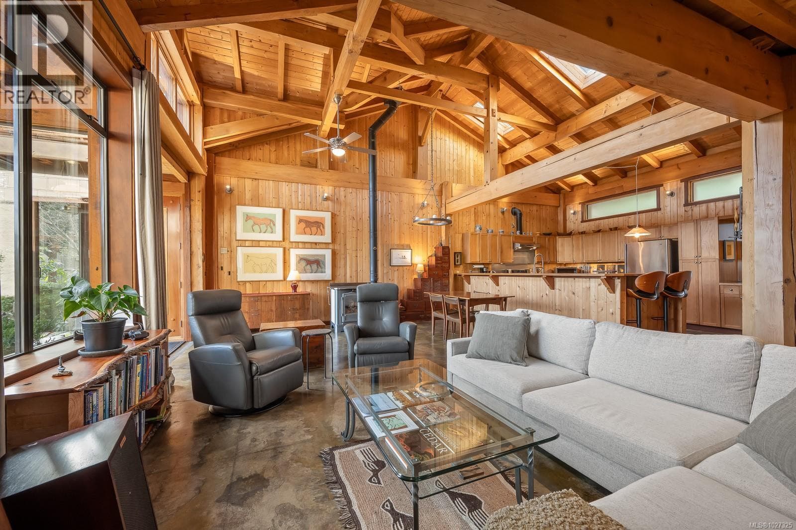 825 Austin Dr, Vancouver Island — photo 3