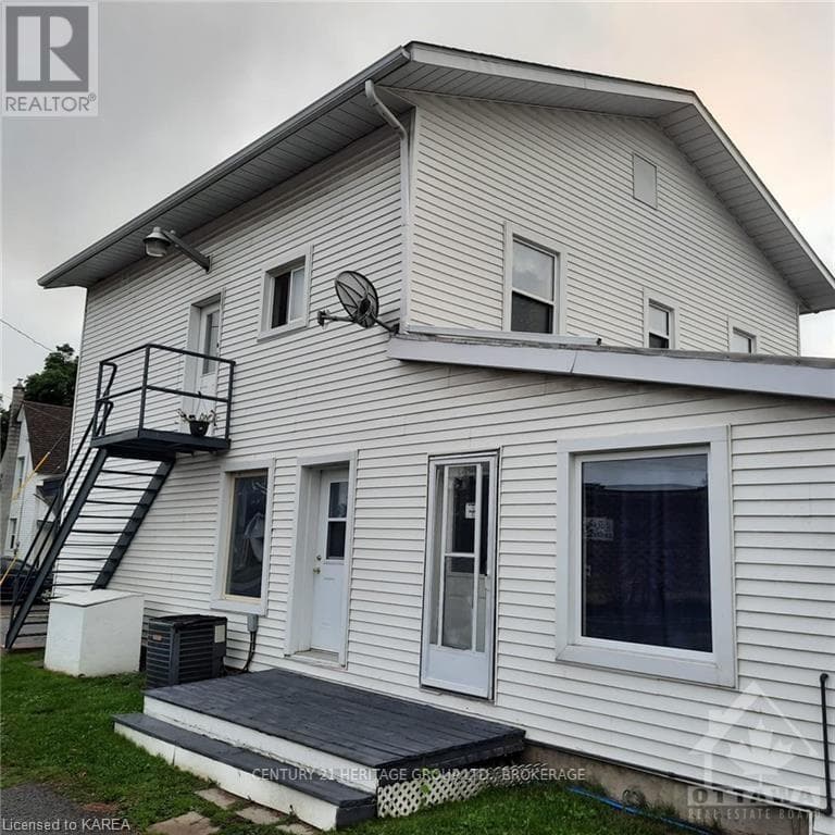 29 KING STREET, Kingston — photo 3