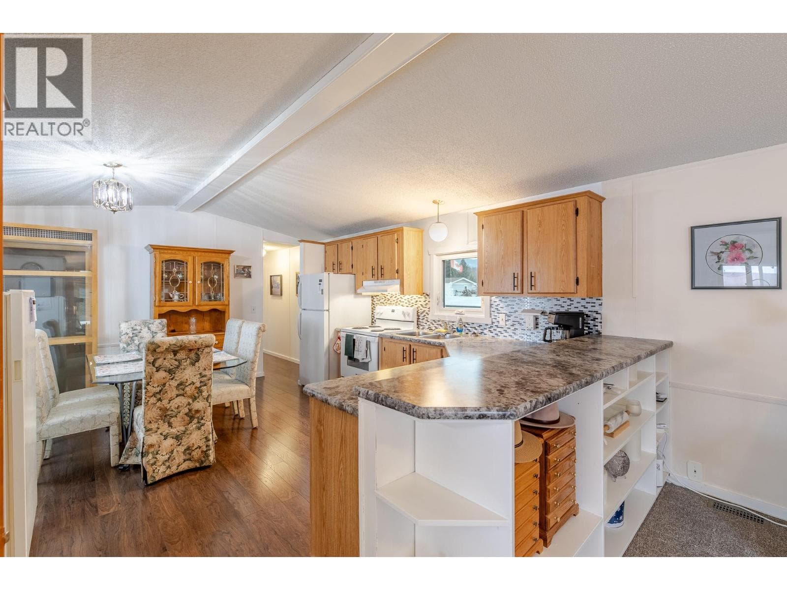 4505 Mclean Creek Road Unit# F31, Interior REALTORS® — photo 2