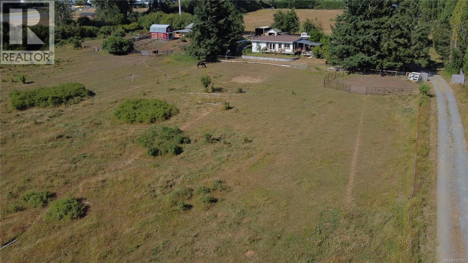 4766 HEADQUARTERS ROAD, Vancouver Island — photo 2