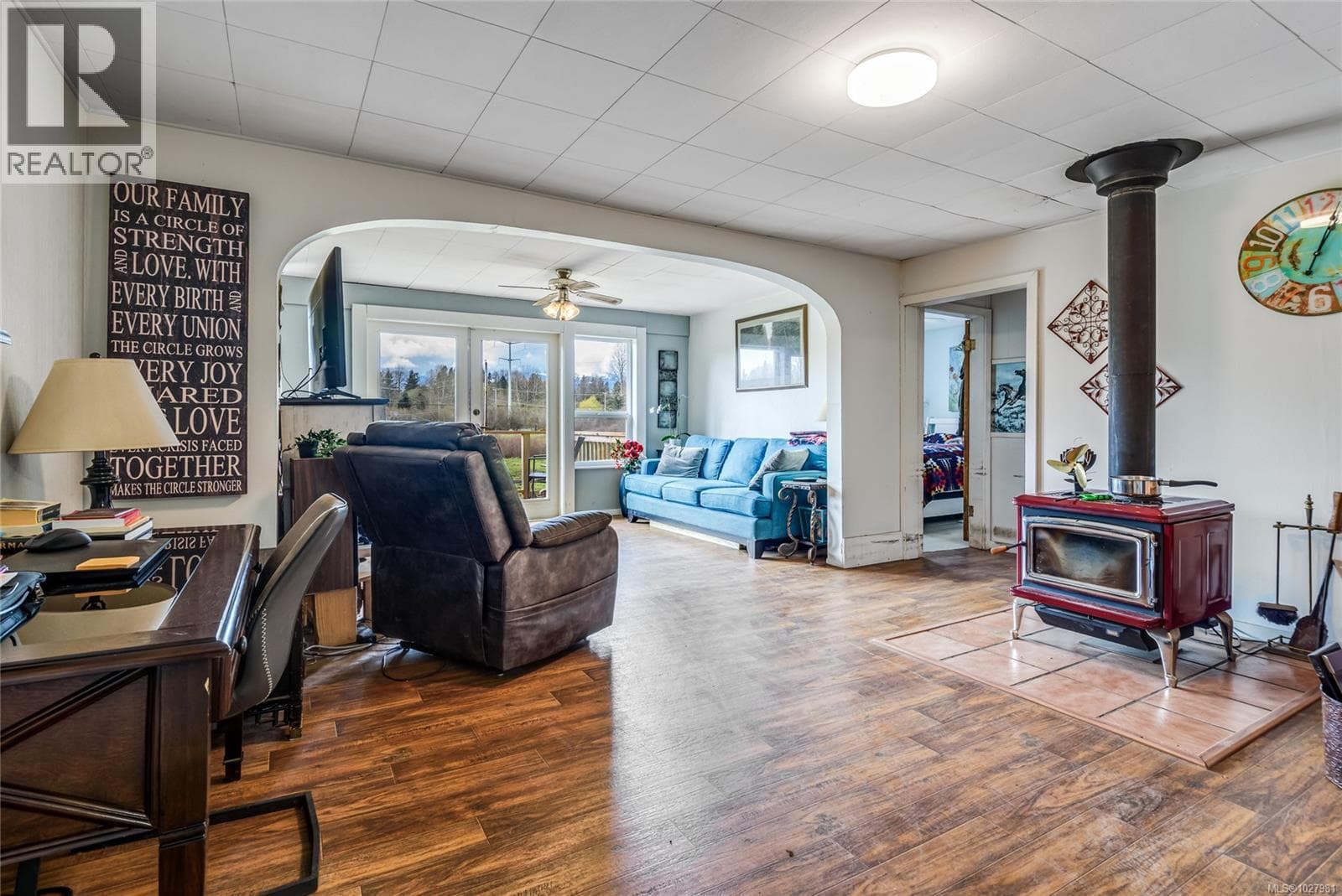 4766 HEADQUARTERS ROAD, Vancouver Island — photo 4