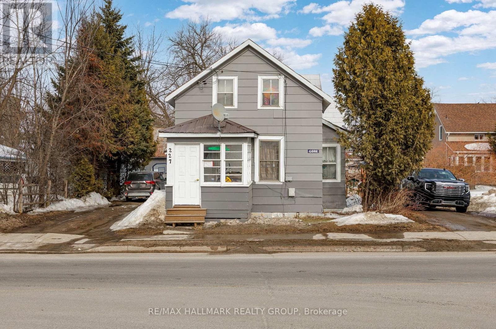 229 GORE STREET E in 