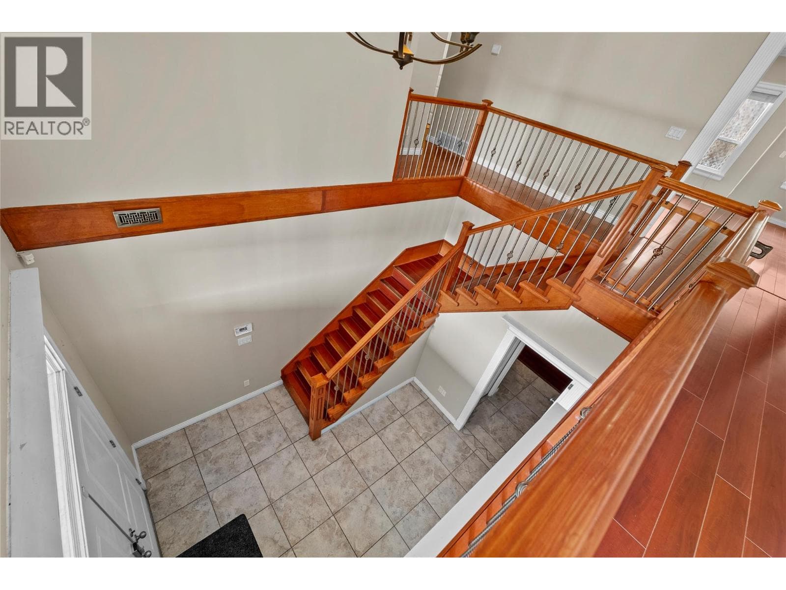 2709 Grandview Heights Road, Interior REALTORS® — photo 4