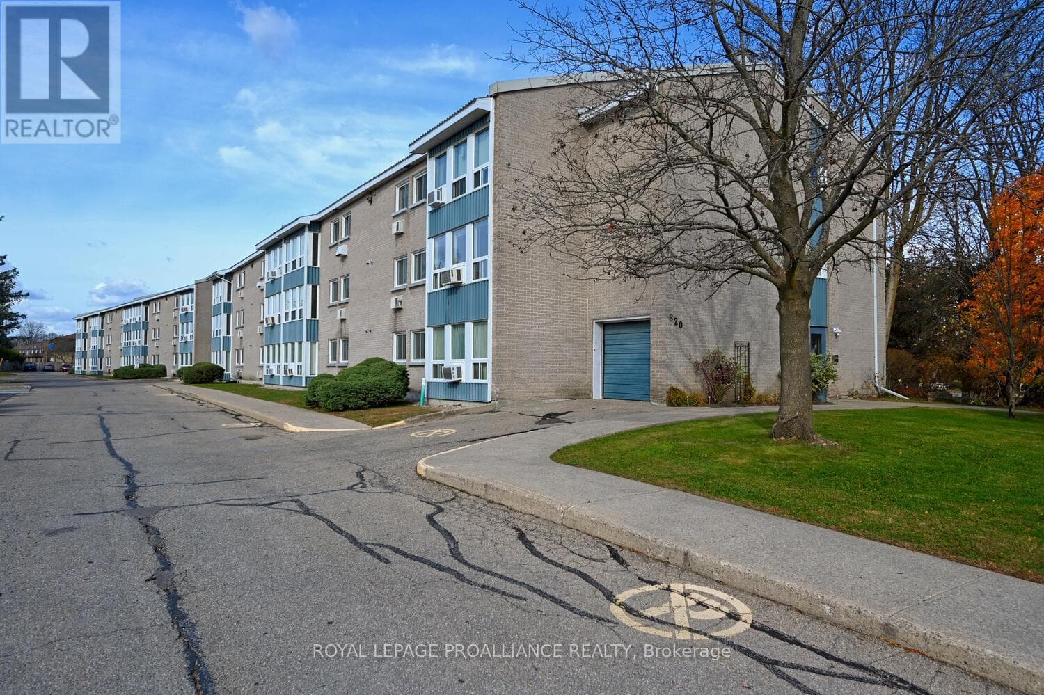 205 - 820 LAURIER BOULEVARD, Rideau St.Lawrence — photo 2