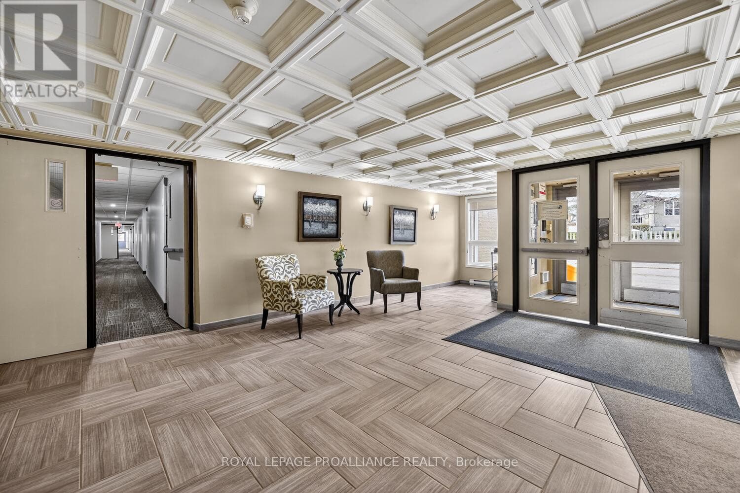 205 - 820 LAURIER BOULEVARD, Rideau St.Lawrence — photo 4