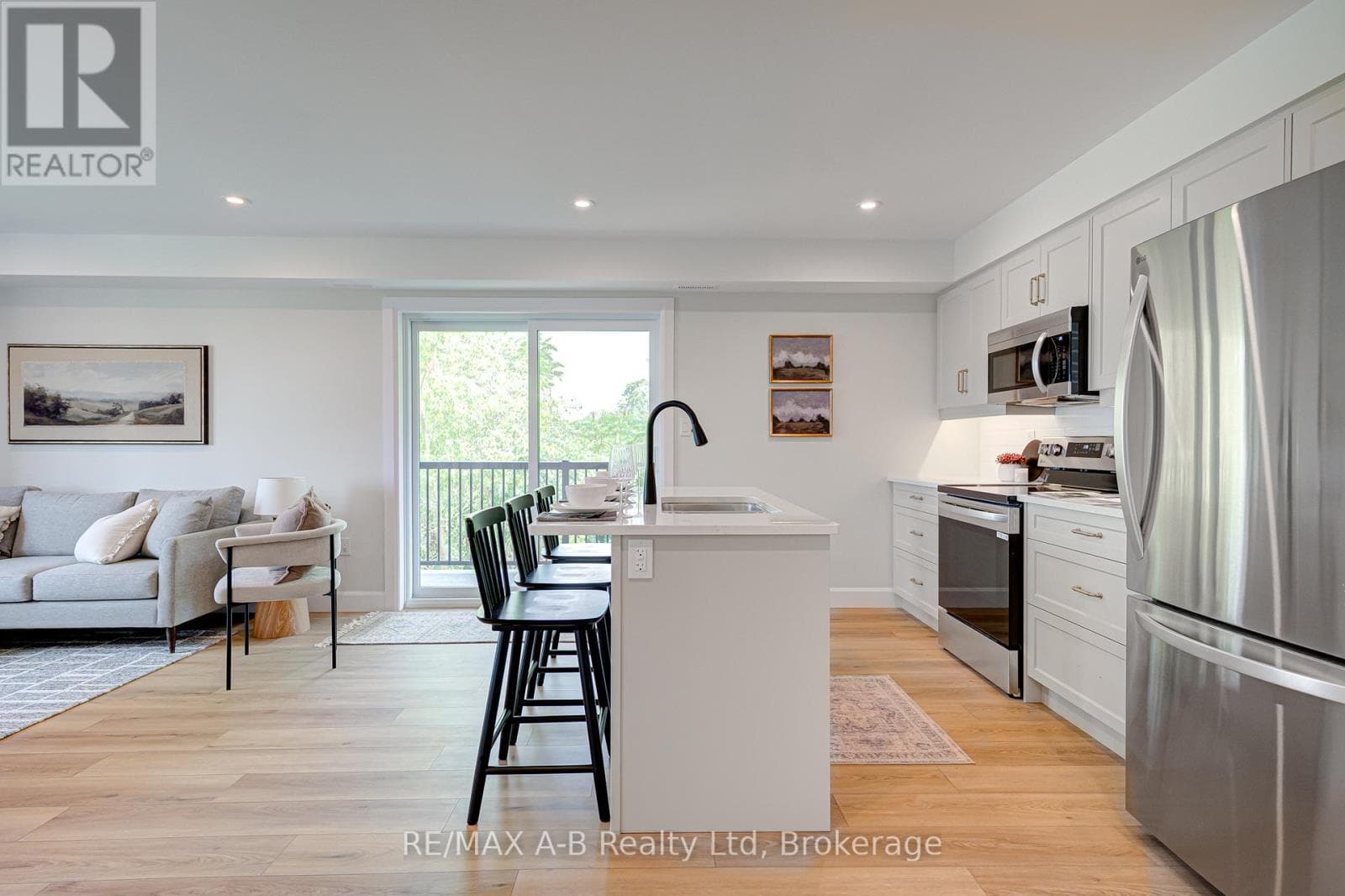 29 - 428 QUEEN STREET W, OnePoint — photo 4