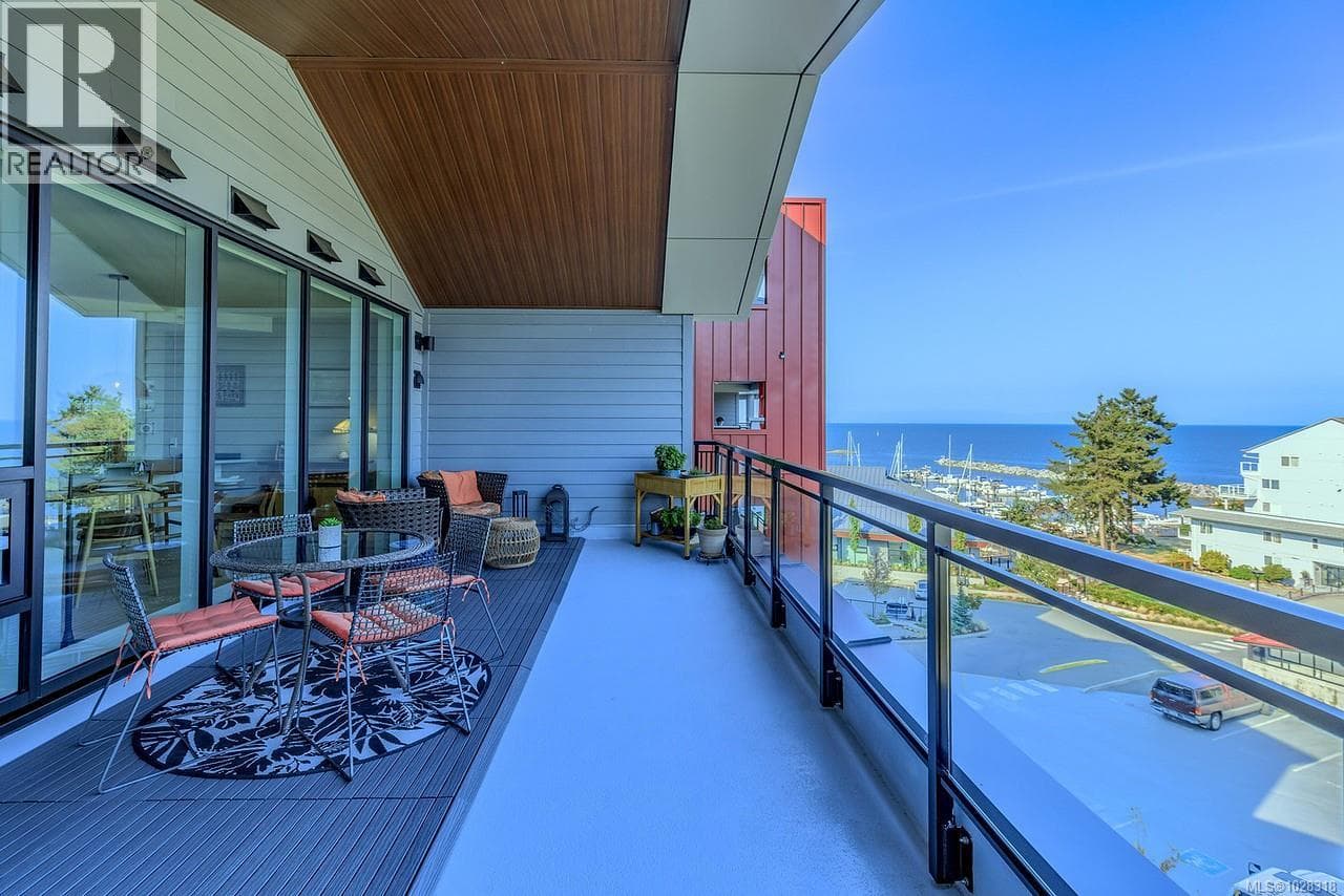 506 3529 Dolphin Dr, Vancouver Island — photo 2