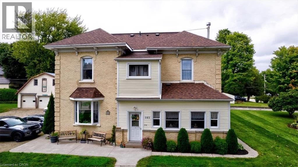 163 JOHN Street S in 
