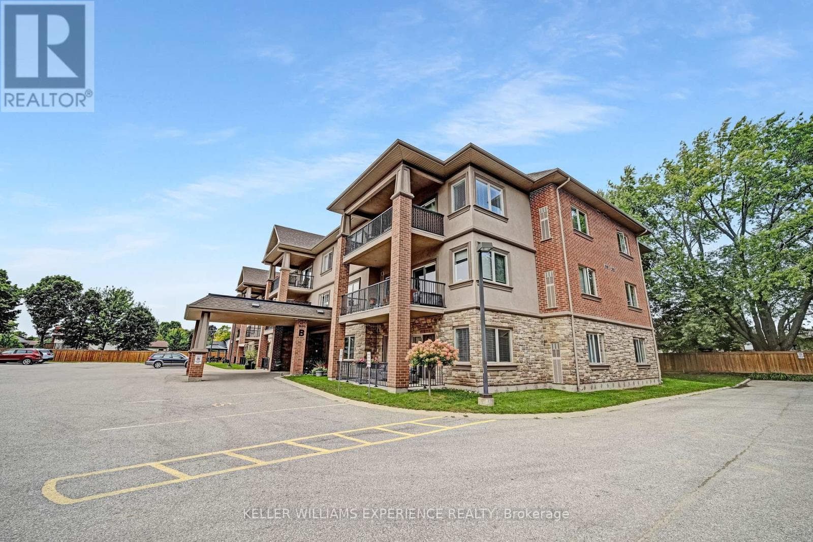 19B YONGE STREET NORTH UNIT 103 in 