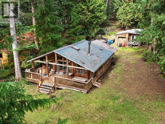 1229 TENNYSON RD, Powell River — photo 2