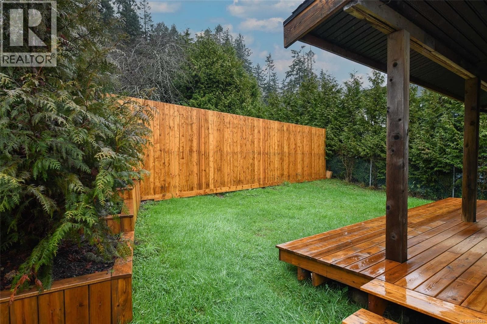 5693 ISLAND HIGHWAY SOUTH, Vancouver Island — photo 5