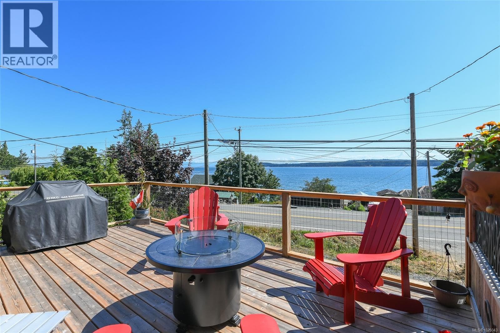 5693 ISLAND HIGHWAY SOUTH, Vancouver Island — photo 4
