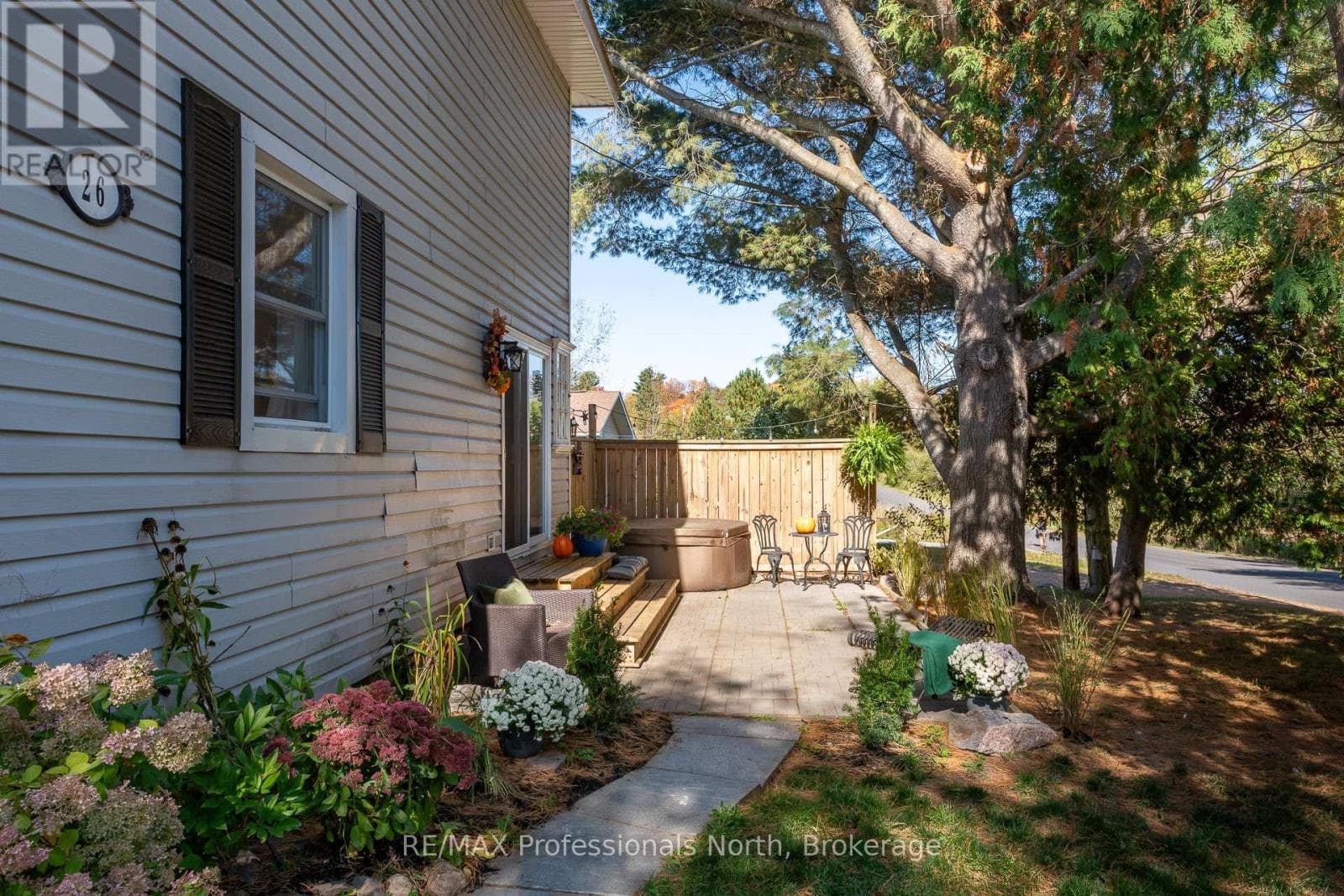 26 KITCHEN ROAD SOUTH, OnePoint — photo 5