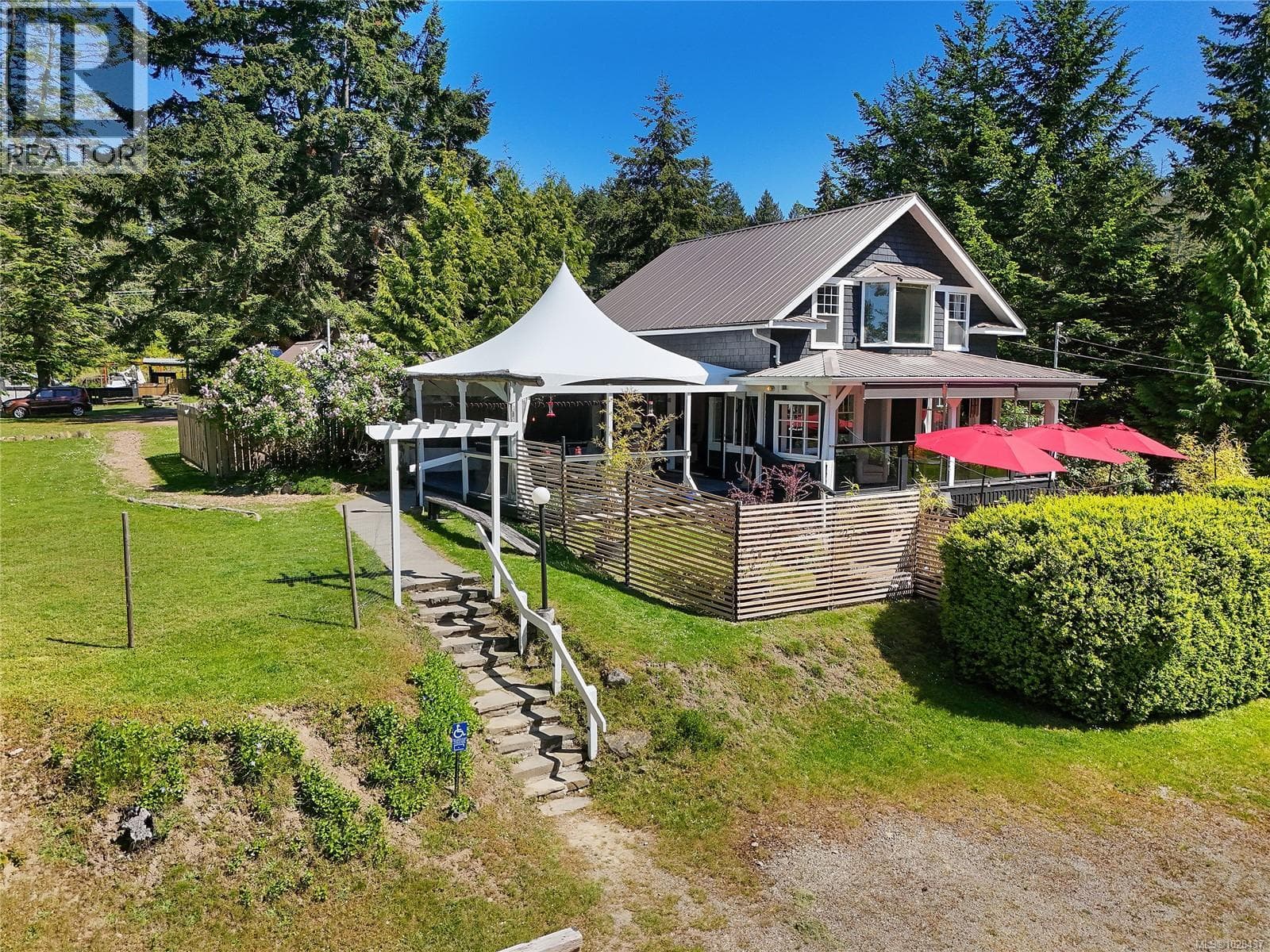 454 Village Bay Rd, Victoria — photo 5