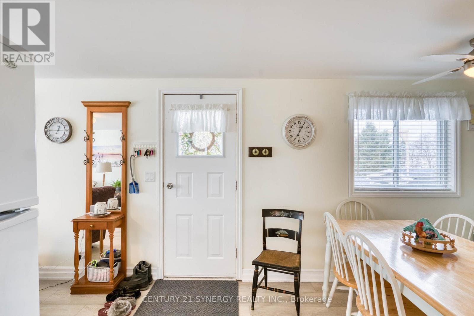 204 HILLVIEW ROAD, Ottawa — photo 2