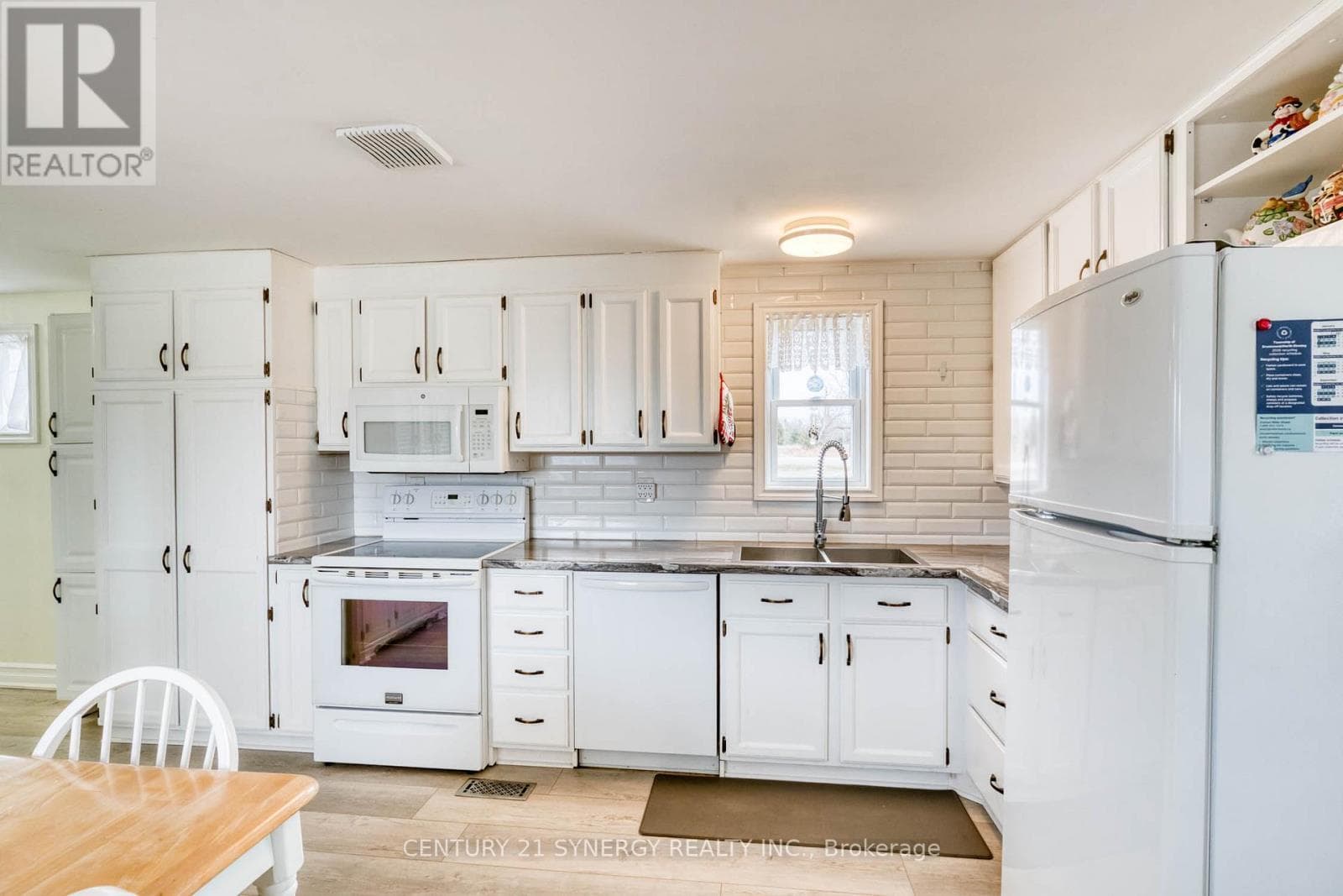 204 HILLVIEW ROAD, Ottawa — photo 4