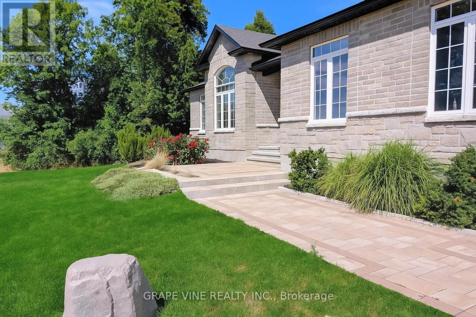 138 ASHTON CREEK CRESCENT, Ottawa — photo 3