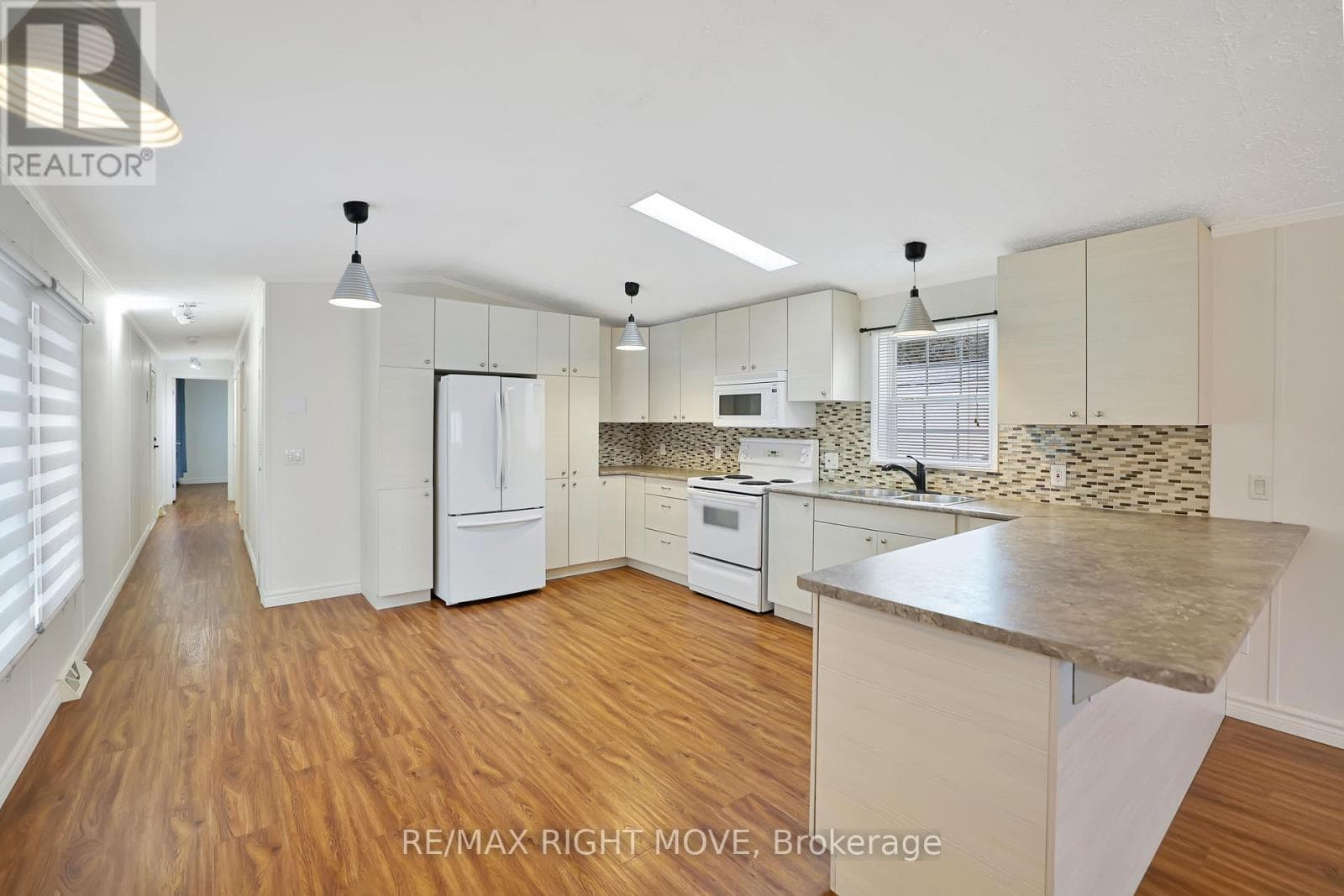 4041 ASH CRESCENT, Toronto — photo 5