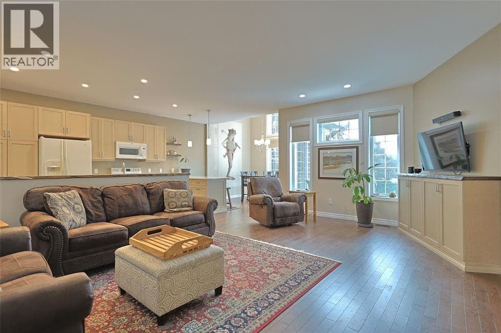 13 OAKWOOD LINKS LANE, Sarnia — photo 3