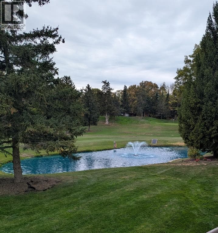 13 OAKWOOD LINKS LANE, Sarnia — photo 2